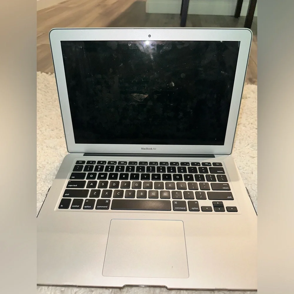USED - Early 2015 Apple MacBook Air